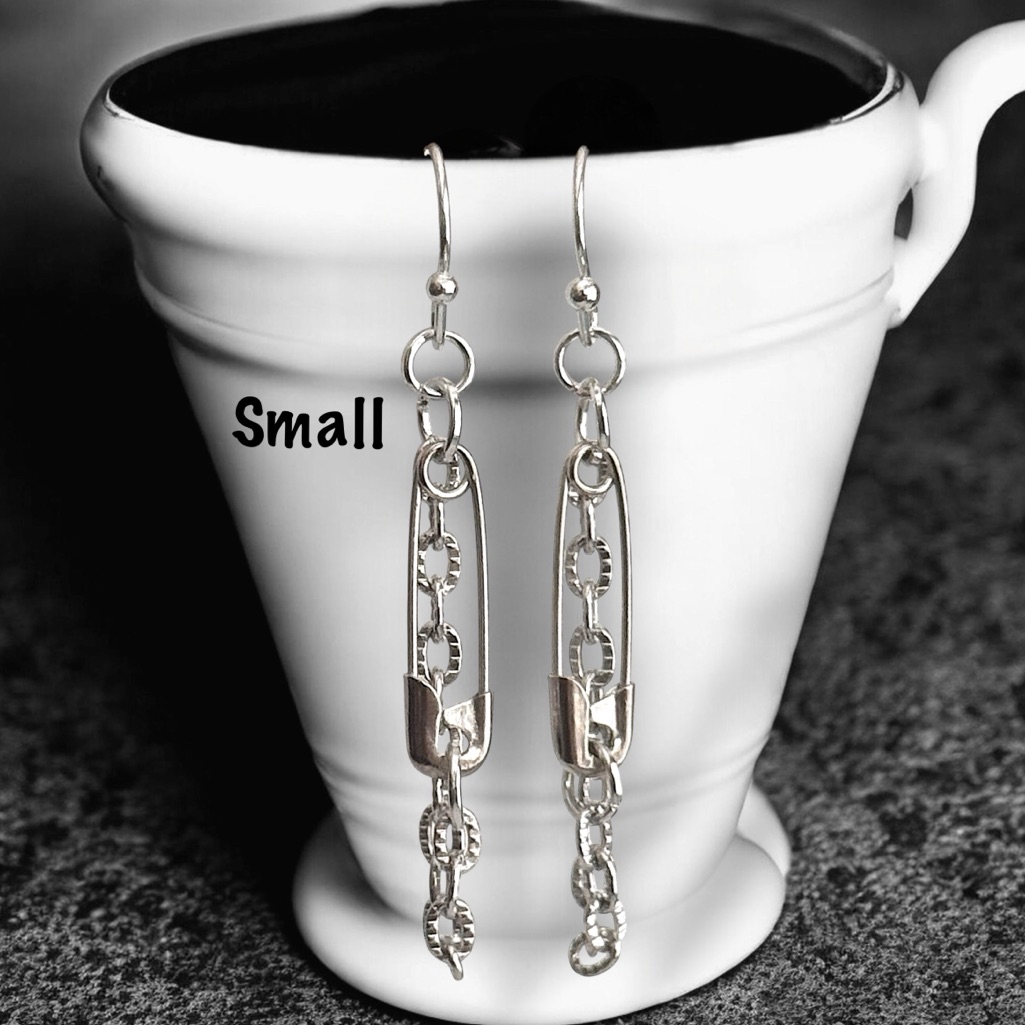 5 For 25small Silver Rockin Safety Pin Dangles 8$